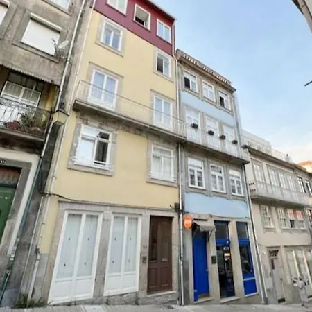 Caldeireiros Lovely By Hosts Apartment Porto